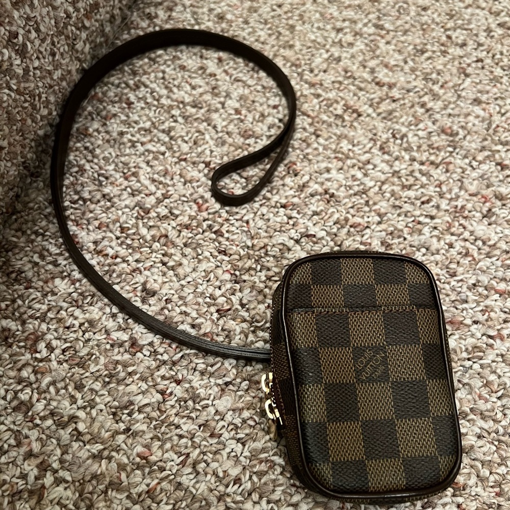 Louis Vuitton Damier Ebene Canvas Etui Okapi PM